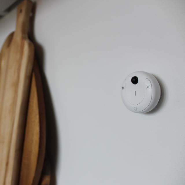 CUE Motion-fjernkontroll med MultiWhite®-sensor